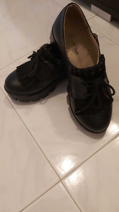 Продавам Детски обувки