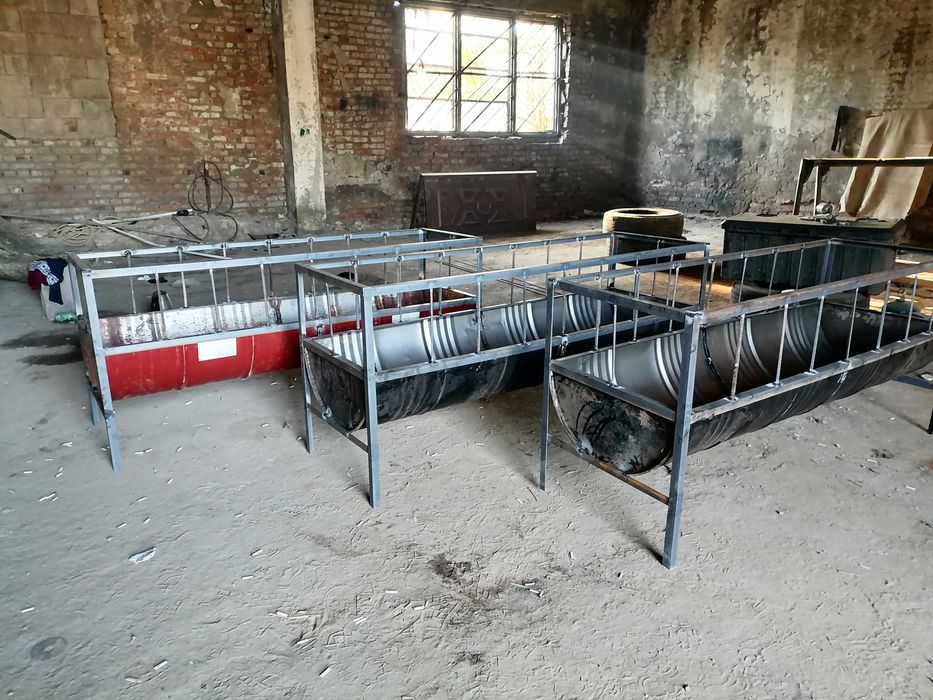 Астау ақыр науа кормушка