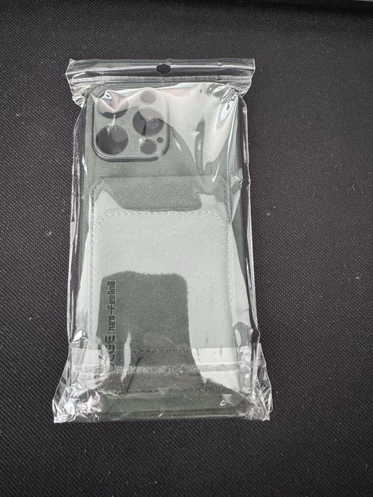 Husa iPhone 15 Pro Max alcantara cu portofel