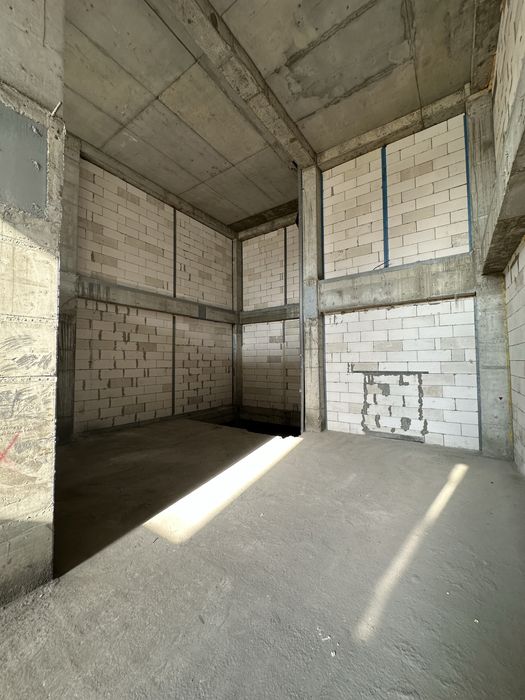 Аренда Коммерческое посещение на Mirabad Avenue