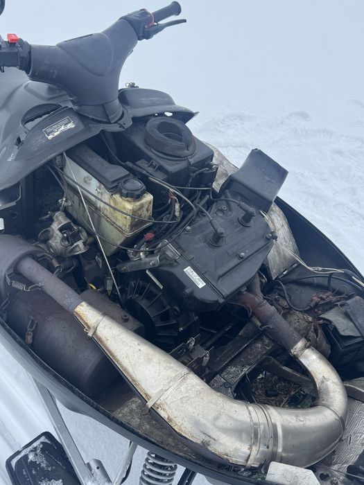 Продам снегаход polaris