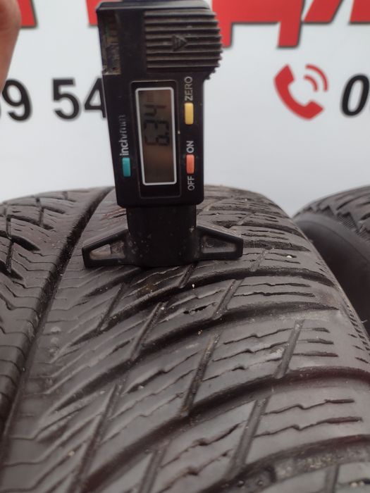 Перфектни 2бр.235/55/19 Michelin PA5 SUV dot2123