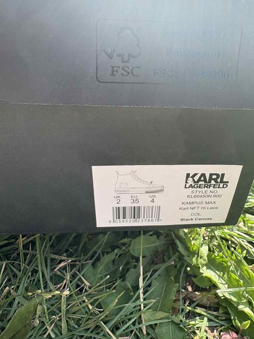 Teniși damă Karl Lagerfeld