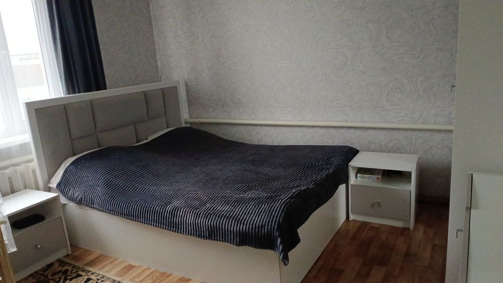 Продам спальный гарнитур в отлином состаяние
