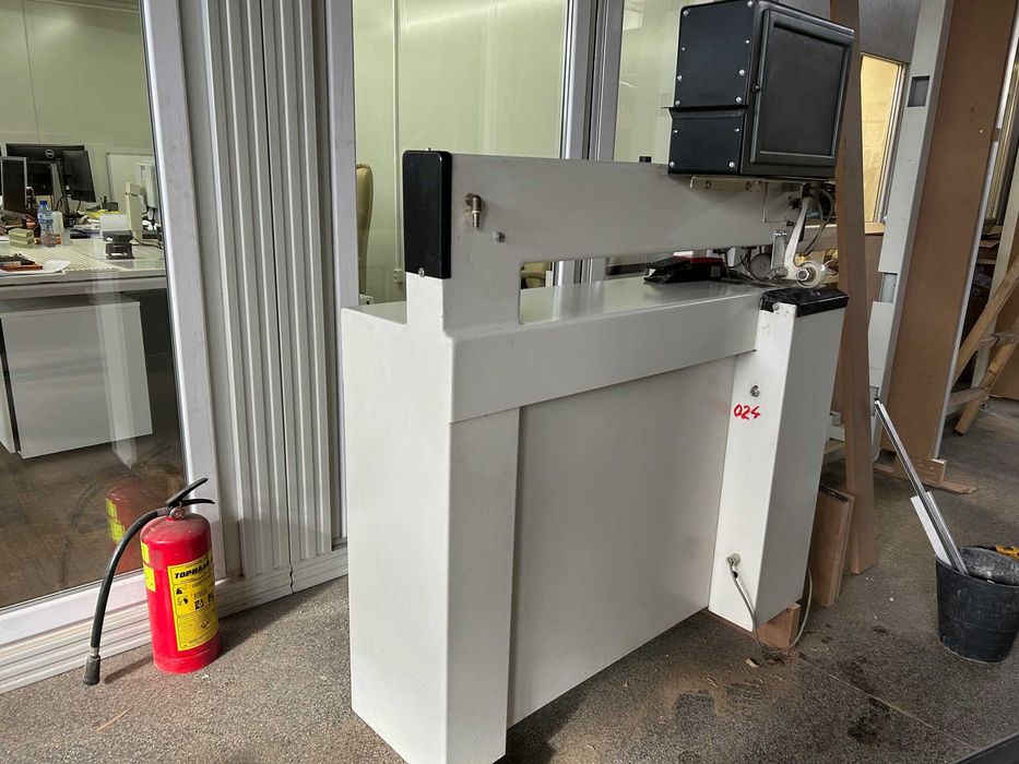 Шивачка за фурнир / Машина за съединяване на фурнир KUPER FW/J 92