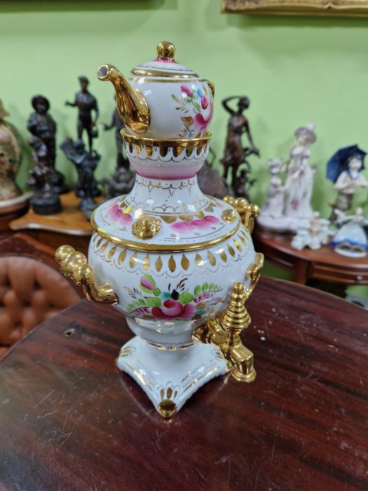 Рядък антикварен руски порцеланов самовар Гжель