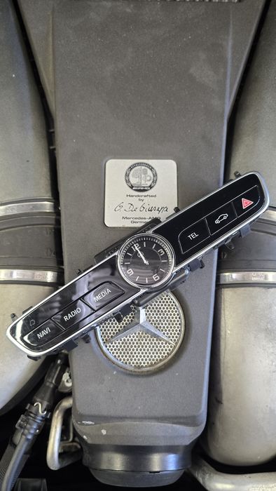 Часовник за W213