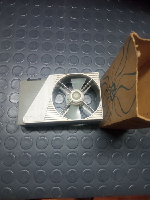 Ретро джобен вентилатор