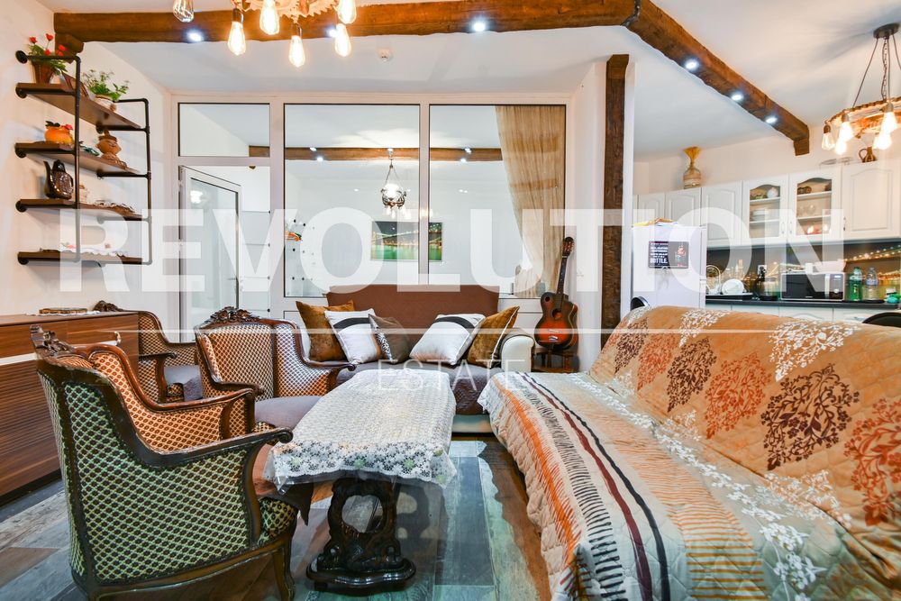 Двустаен апартамент в ж.к. Студентски град.