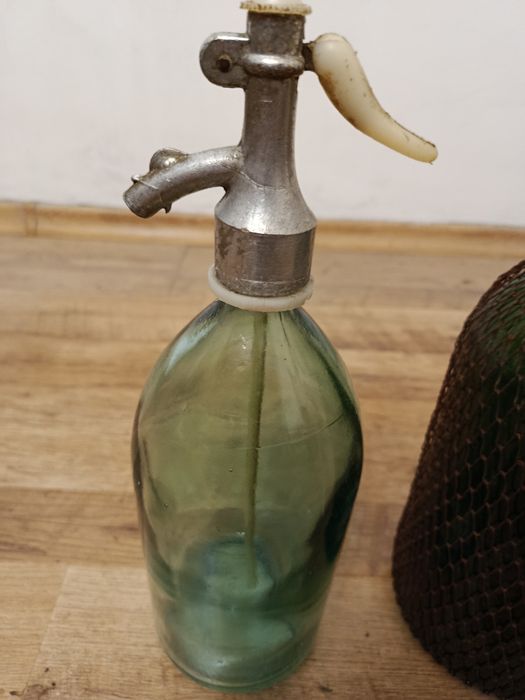 Бутилки за сода.