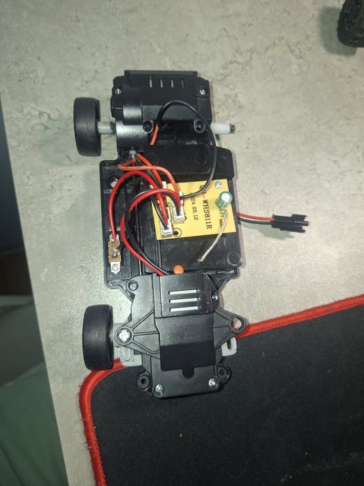 Дистанционно управление, RC дрифт 1:24 мащаб, 2.4Ghz 4WD играчка с осв