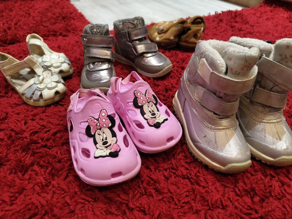 Подарявам дрехи за момиченце 1,5-3 години