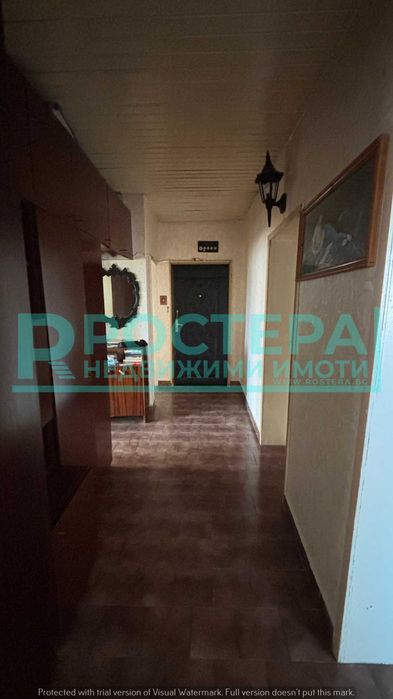 Многостаен Етаж от Къща - кв. Вароша