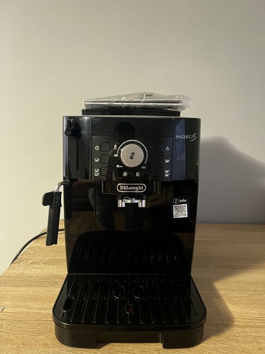 Expresor Delonghi Magnifica S