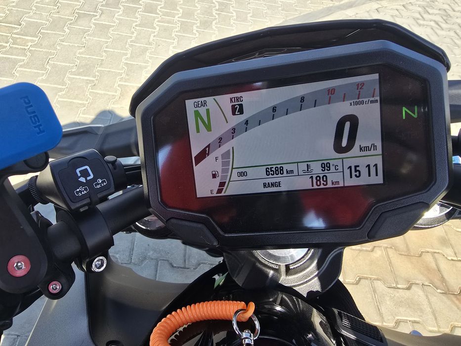 Kawasaki z650 нов купуван от Еди мото 6500км