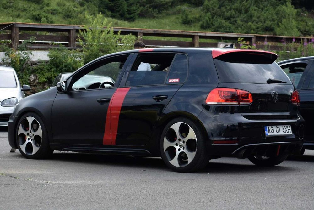 VOLKSWAGEN Golf 2011 — imagine 4