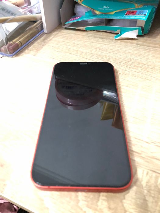 iPhone 12  Перфектно състояние!