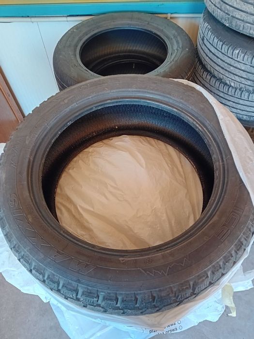 Зимни гуми maxxis