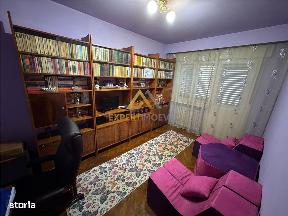Apartament de vanzare cu 4 camere, Str. Moldovei-Central
