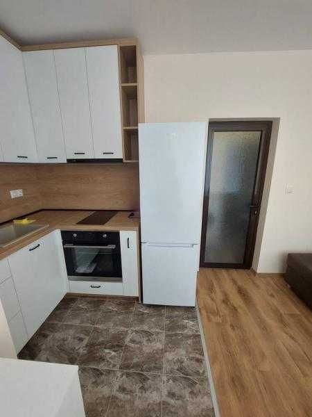 Дава се под наем Двустаен апартамент в Бургас, Меден рудник - зона А - 62 кв.м за 408 € - Снимка #1