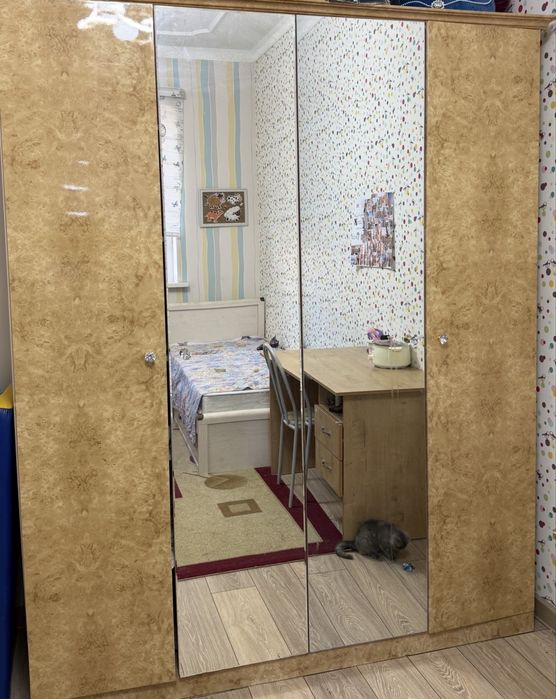 Спальный гарнитур