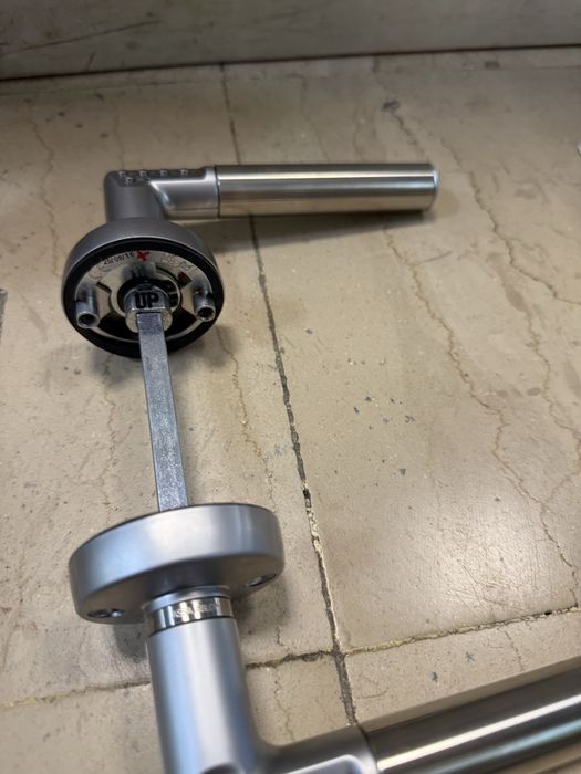 Дръжка с ПИН код ASSA ABLOY