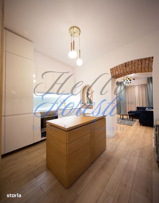 Apartament la curte comuna, 3 camere, 76MP, superfinisat, zona Scala