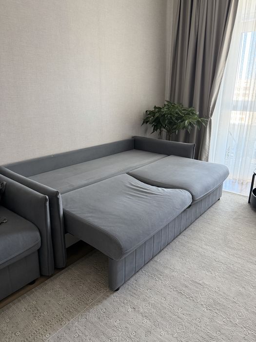 Диван с креслом