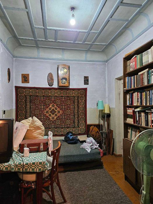 Продам участок  3,5 сотки в Юнус-Абад. р-не, ориентир ТашТюрьма