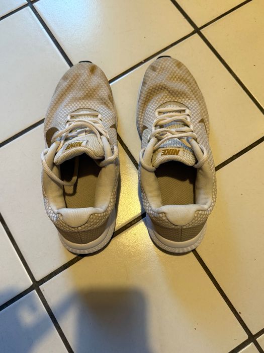 Женски маратонки