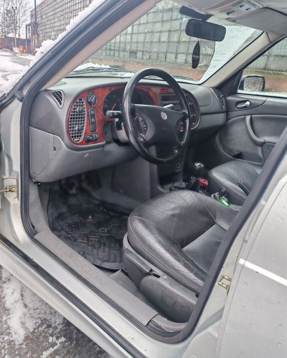 Saab 9-3 hatchback 2.2 diesel full (piele, clima, sc încălzite )