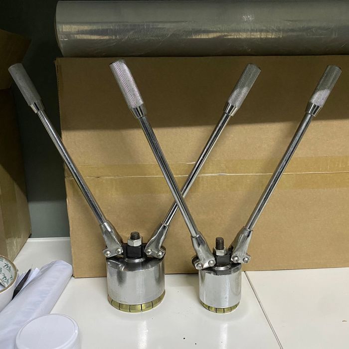 Пломбиратор для бочек, крышки