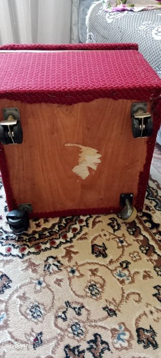 Продам пуфик б/у