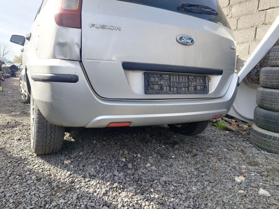 Capota aripa usa far geam trager Ford Fusion