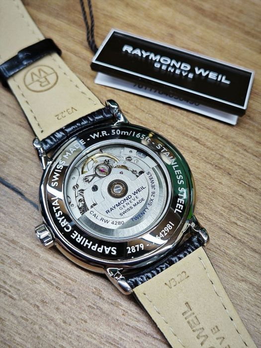 Швейцарские часы RAYMOND WEIL, механика.
