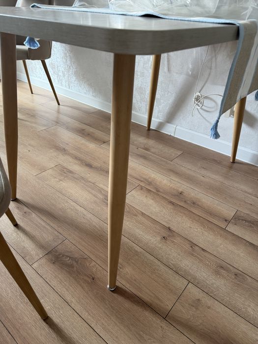 Кухонный стол