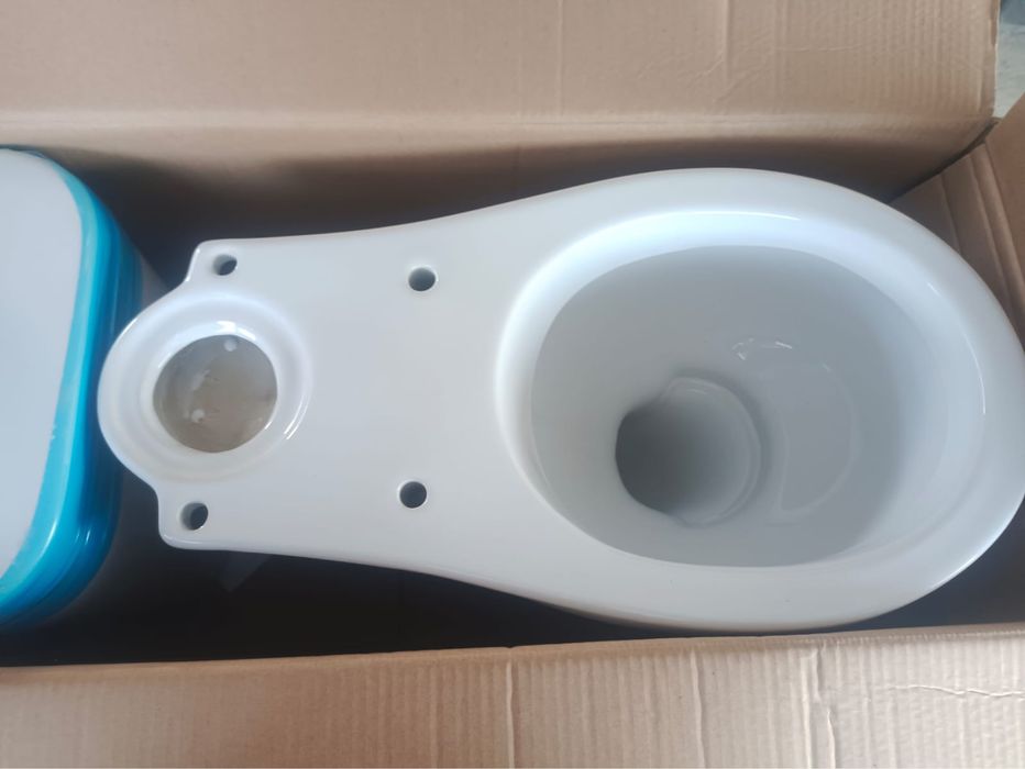 Унитаз детский ( средн размер)