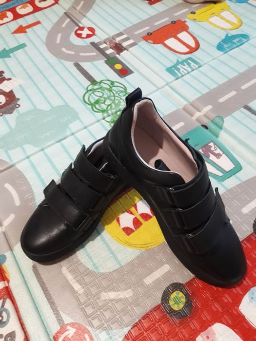 Новые женские ботинки (кожа)