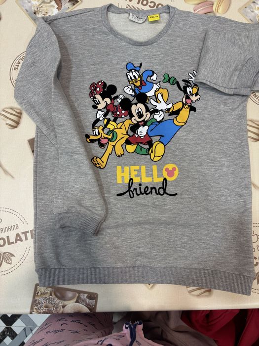 Детское пальто, шапки, перчатки, кофты