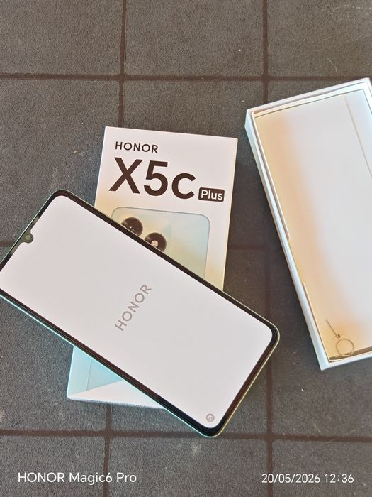 Vând Honor X5c nou
