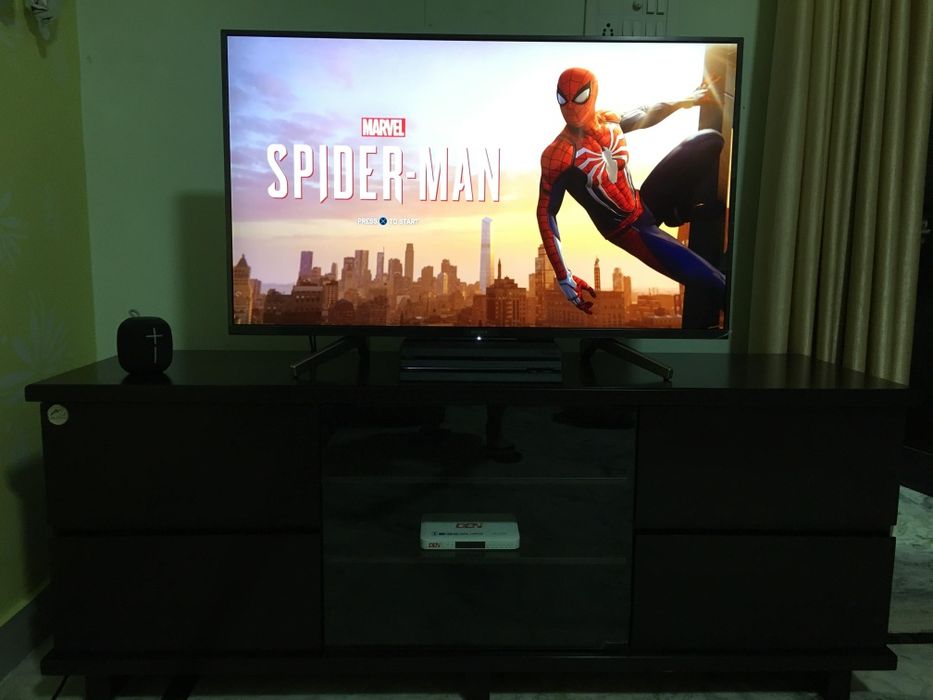 Продаю Playstation 4 pro 1tb