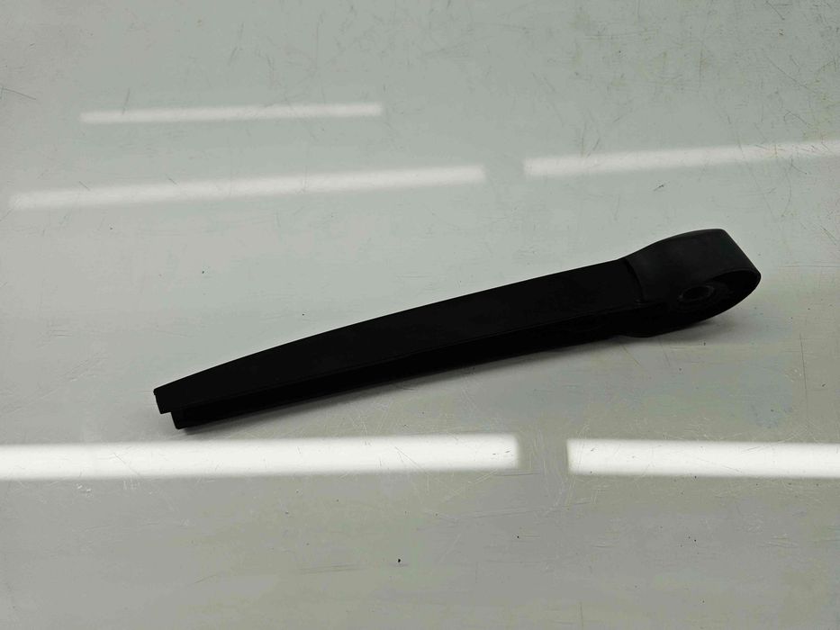 Brat stergator haion Volkswagen Golf 7 (5G) [Fabr 2014-prezent] OEM