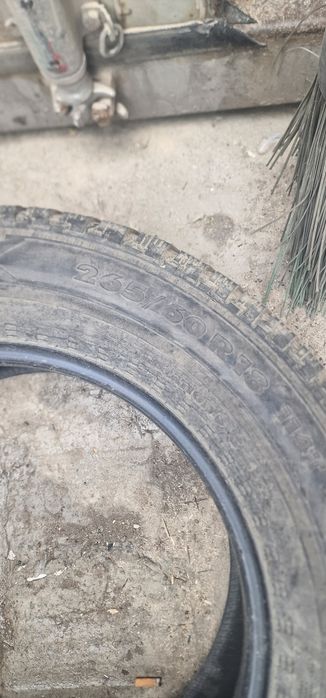 Продам комплект зимней резины на 18