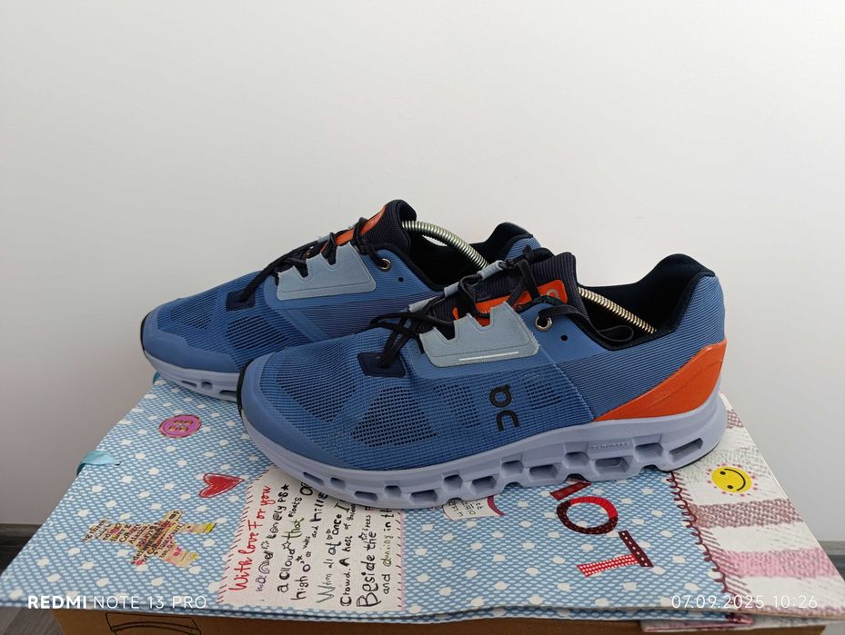 ''On Cloudstratus 2''оригинални маратонки 45.5 номер