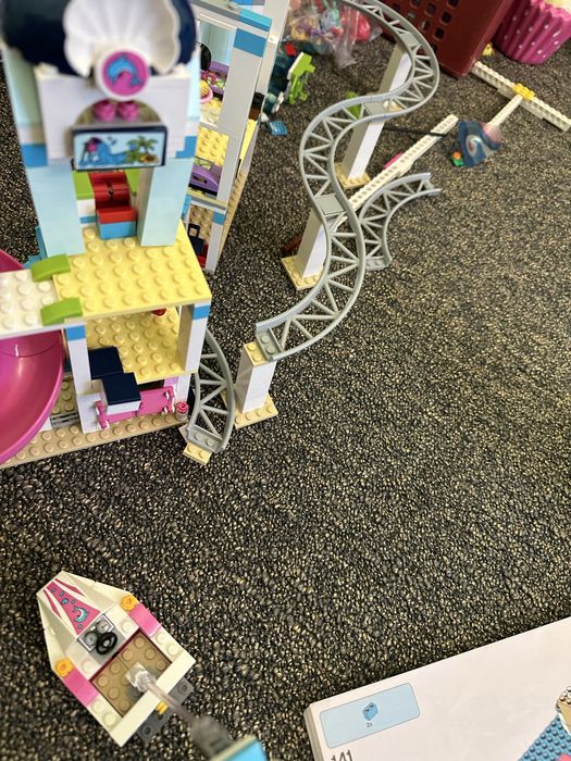 Продам лего  оригинал