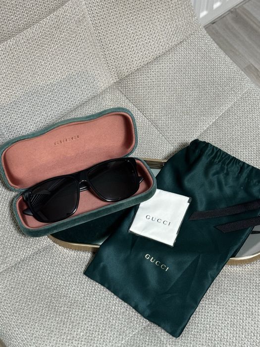 Оригинални слънчеви очила Gucci GG0010S 001 (58)