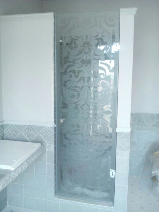 Установка душевых кабин на заказ