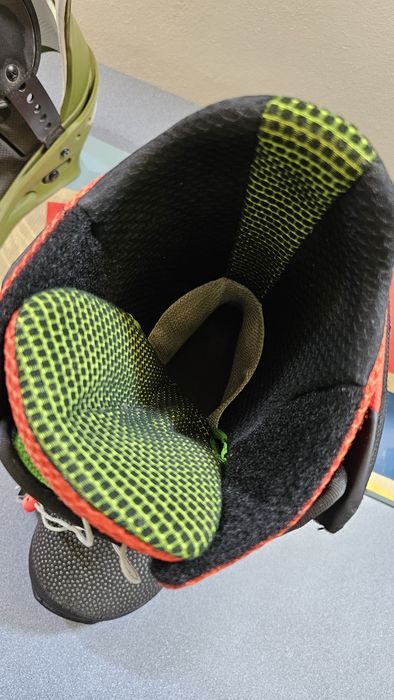 Snowboard Academy, Booti Burton SLX