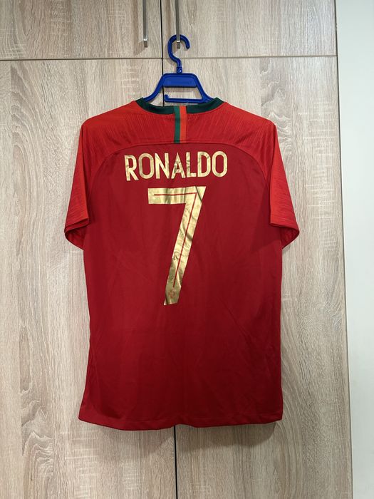 Футболни тениски