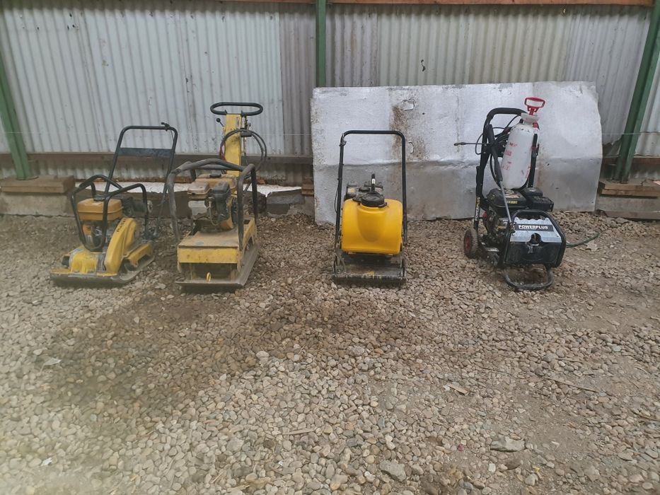 Inchiriez Talpa compactoare